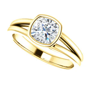 CZ Wedding Set, featuring The Bernadine engagement ring (Customizable Bezel-set Cushion Cut with V-Split Band) - Image 9