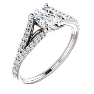 Cubic Zirconia Engagement Ring- The Mailynne (Customizable Oval Cut Style with Split-Pavé Band) - Image 2